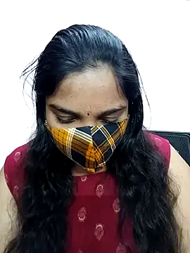 Snapshot of lovely-latha chatting on 01.08.25 lovely-latha online show from 01.08.25