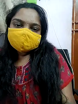 Snapshot of lovely-latha chatting on 03.05.25 lovely-latha online show from 03.05.25