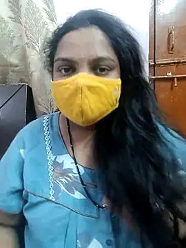 Snapshot of lovely-latha chatting on 03.17.25 lovely-latha online show from 03.17.25