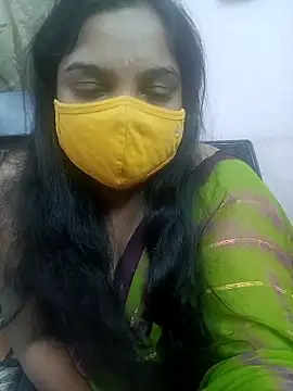 Snapshot of lovely-latha chatting on 03.18.25 lovely-latha online show from 03.18.25