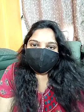 Snapshot of lovely-latha chatting on 03.28.26 lovely-latha online show from 03.28.26