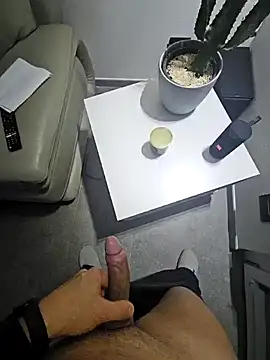 Snapshot of kekko-1982 chatting on 01.02.25 kekko-1982 online show from 01.02.25