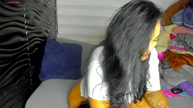 Snapshot of Pocahontas_d chatting on 06.07.26 Pocahontas d online show from 06.07.26