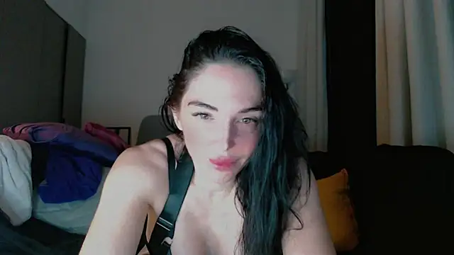 Snapshot of BlakeBexley chatting on 11.28.25 BlakeBexley online show from 11.28.25