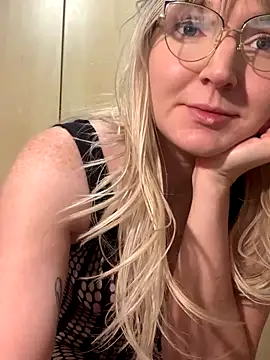 vanda26hot online show from 12.14.25