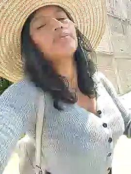 sexi noemi online show from 02.25.25