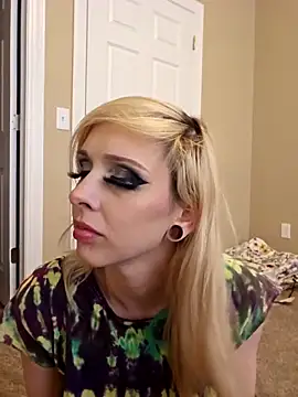 AmethystFoxx online show from 11.12.25