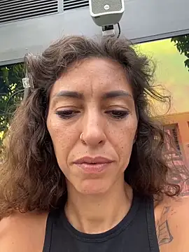 Snapshot of amanilouve chatting on 03.01.25 amanilouve online show from 03.01.25