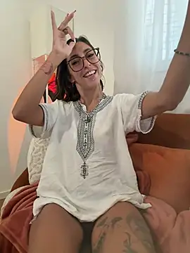 amanilouve online show from 03.30.26