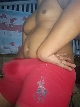 Snapshot of Efrain2090 chatting on 03.05.25 Efrain2090 online show from 03.05.25