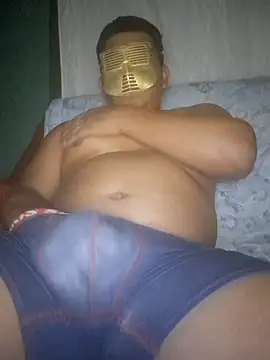 Snapshot of Efrain2090 chatting on 09.20.25 Efrain2090 online show from 09.20.25