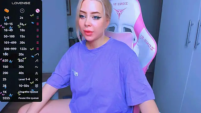 MonaLauu online show from 12.10.24