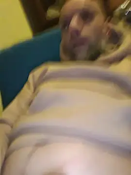 Snapshot of Ladyshaker82 chatting on 11.30.25 Ladyshaker82 online show from 11.30.25