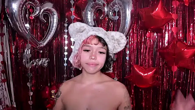 Snapshot of katalina_garcia chatting on 02.18.25 katalina garcia online show from 02.18.25