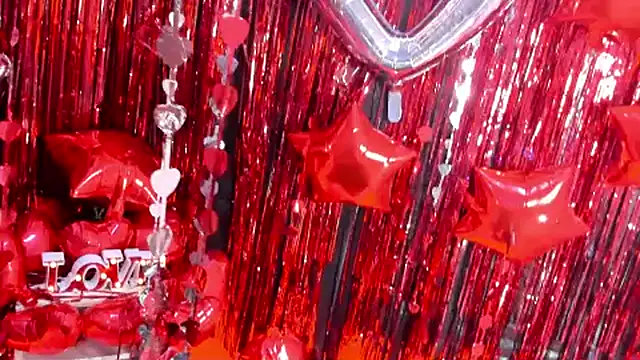 Snapshot of katalina_garcia chatting on 02.20.25 katalina garcia online show from 02.20.25