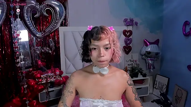 Snapshot of katalina_garcia chatting on 03.10.25 katalina garcia online show from 03.10.25