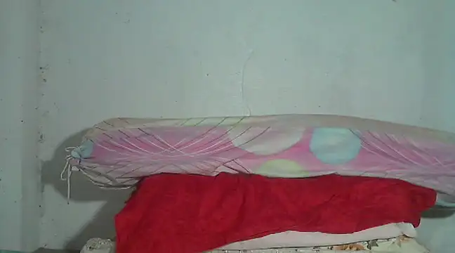 Snapshot of boobsiness chatting on 01.27.25 boobsiness online show from 01.27.25