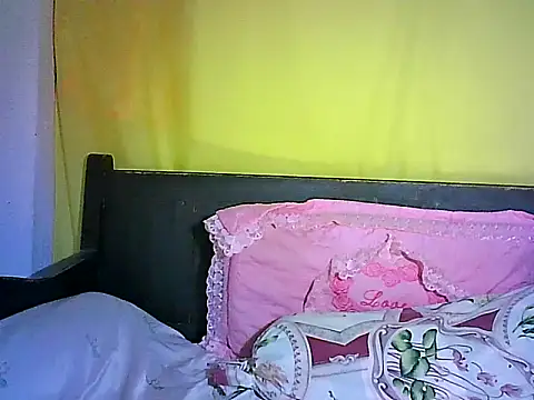 Snapshot of boobsiness chatting on 09.16.25 boobsiness online show from 09.16.25