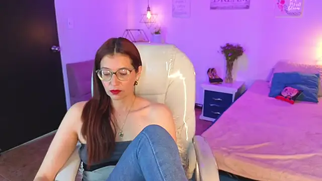 Antonnella 3 online show from 11.30.25