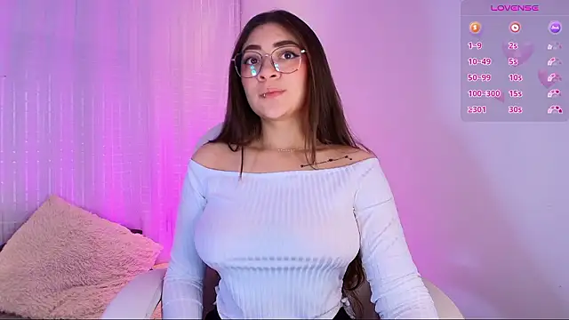 Snapshot of Samii_Evans chatting on 12.03.24 Samii Evans online show from 12.03.24