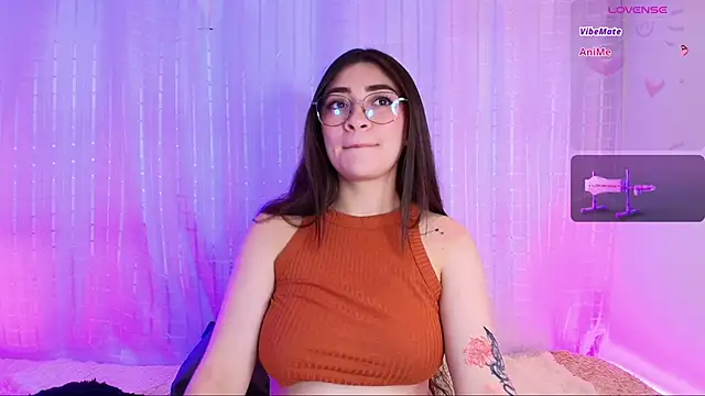 Snapshot of Samii_Evans chatting on 12.22.24 Samii Evans online show from 12.22.24