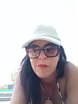 Linda1975 online show from 06.23.26