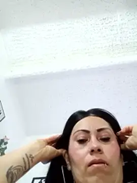 Tania mature online show from 05.12.26