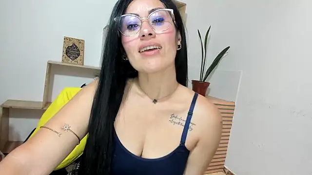 Tania mature online show from 05.29.26