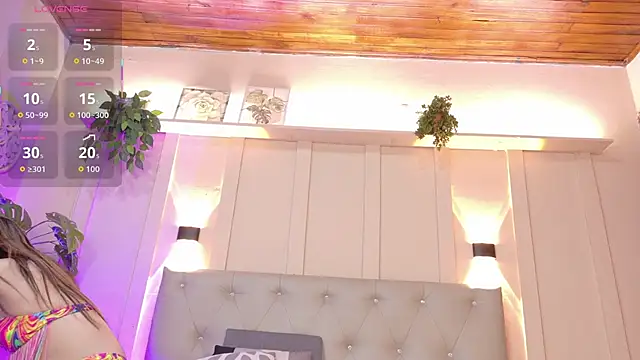 nicol snow online show from 11.08.25