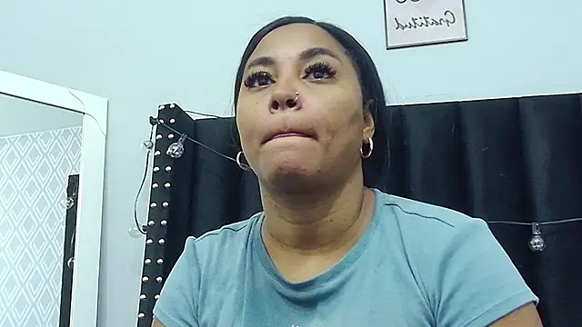 colombiamommy online show from 02.15.25