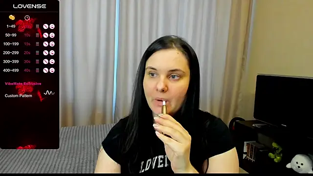 AlanaBrox online show from 02.04.26