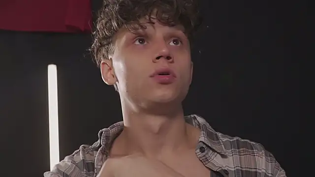 Snapshot of Nicky_neal chatting on 10.05.25 Nicky neal online show from 10.05.25