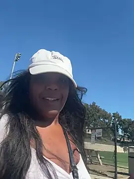 TilaTotti online show from 02.25.25