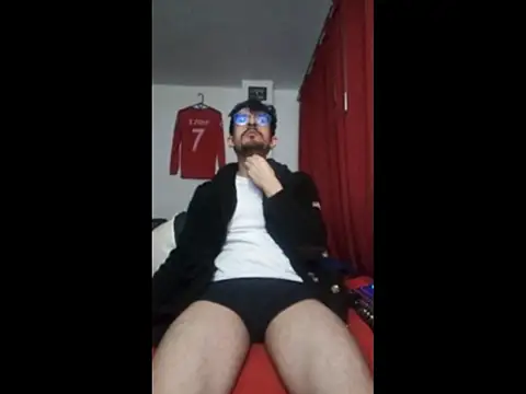 Snapshot of ALBEIROFOOTBALL1992 chatting on 11.04.25 ALBEIROFOOTBALL1992 online show from 11.04.25