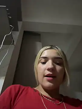 Snapshot of Sarita-candy chatting on 01.20.25 Sarita-candy online show from 01.20.25