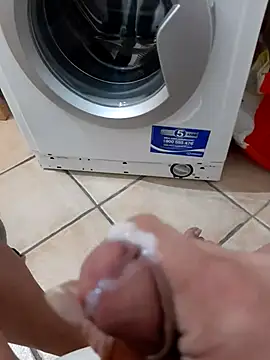 Snapshot of 74bob chatting on 03.11.25 74bob online show from 03.11.25