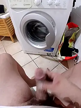 Snapshot of 74bob chatting on 10.29.25 74bob online show from 10.29.25