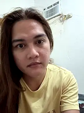 Snapshot of MarieLoveGlamorous chatting on 12.15.25 MarieLoveGlamorous online show from 12.15.25