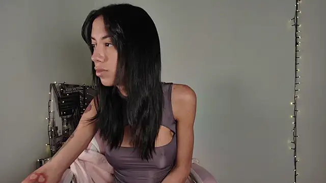  monamour  online show from 01.18.25