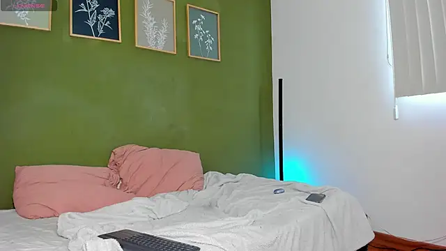 karlye 5 online show from 04.09.26