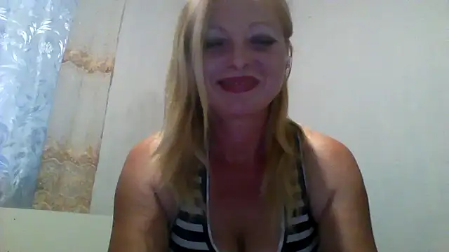 Snapshot of Lola_115 chatting on 06.11.26 Lola 115 online show from 06.11.26