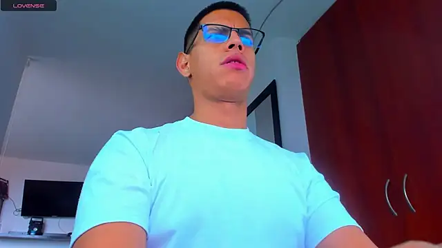 Snapshot of _John_Boy_ chatting on 11.06.25 John Boy online show from 11.06.25