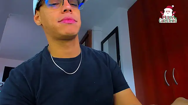 Snapshot of _John_Boy_ chatting on 12.14.25 John Boy online show from 12.14.25