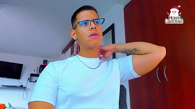 Snapshot of _John_Boy_ chatting on 12.20.25 John Boy online show from 12.20.25