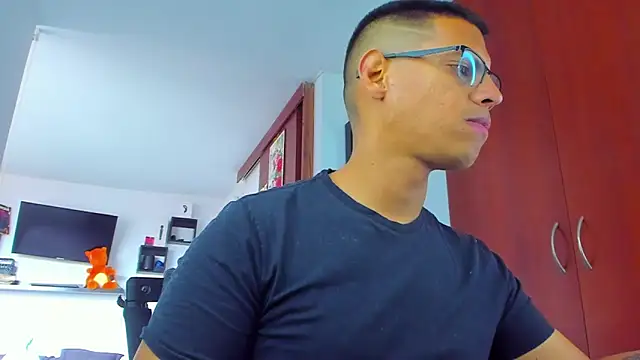 Snapshot of _John_Boy_ chatting on 01.06.26 John Boy online show from 01.06.26