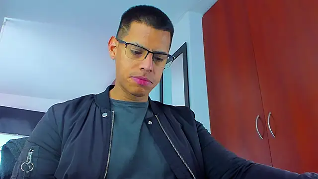 Snapshot of _John_Boy_ chatting on 01.10.26 John Boy online show from 01.10.26