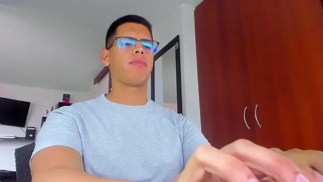 Snapshot of _John_Boy_ chatting on 03.10.26 John Boy online show from 03.10.26