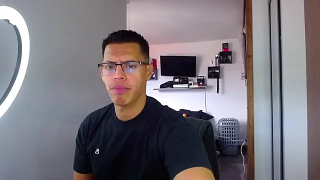 Snapshot of _John_Boy_ chatting on 04.08.26 John Boy online show from 04.08.26