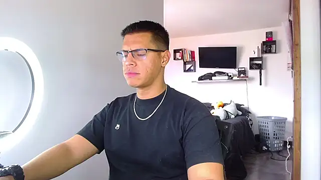 Snapshot of _John_Boy_ chatting on 04.14.26 John Boy online show from 04.14.26