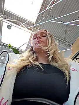 Bondgirl 013 online show from 01.14.26